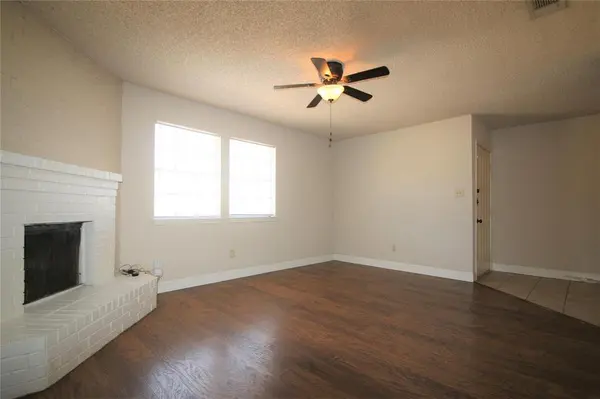 7204 NE Loop 820, North Richland Hills, TX 76180