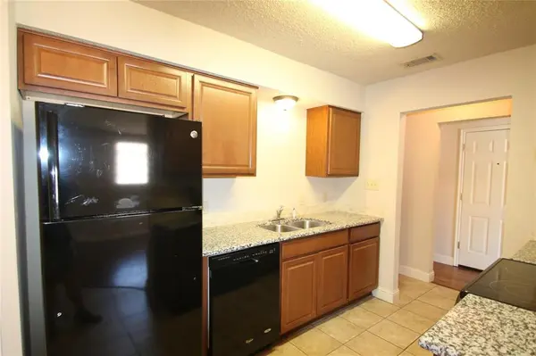 7204 NE Loop 820, North Richland Hills, TX 76180