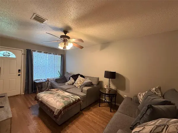 1004 Clover Street, Bellmead, TX 76705