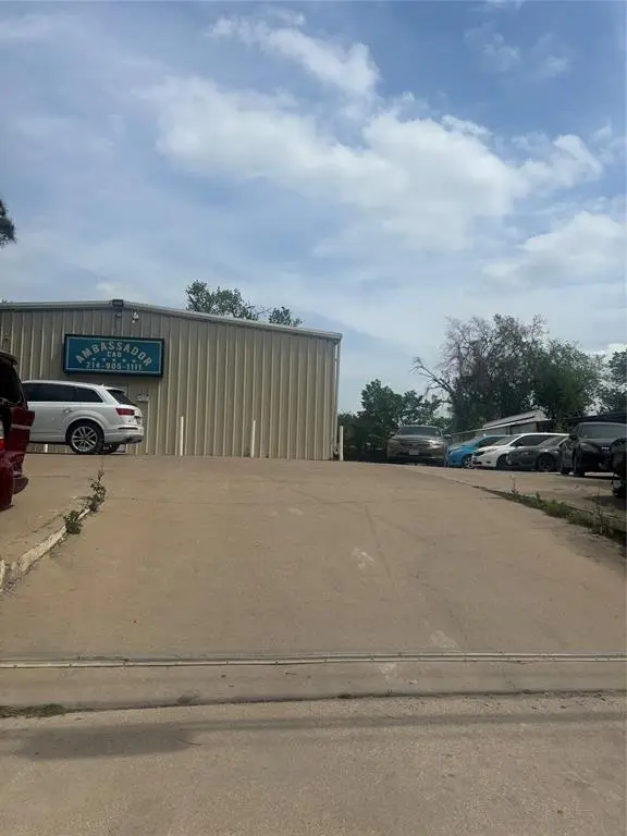 11298 Luna Road, Dallas, TX 75229