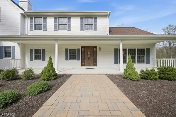 29 Castle Ct, Randolph Twp., NJ 07869