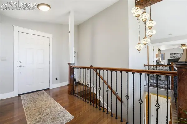 745 Scrub Oak RD, Manitou Springs, CO 80829