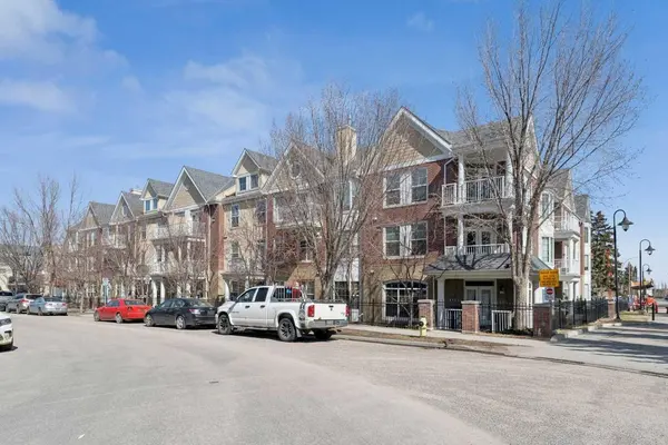 3650 Marda Link SW #106, Calgary, AB T2T 6G9