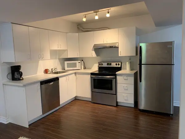 342 Parkview AVE E, Toronto C14, ON M2N 3Z5