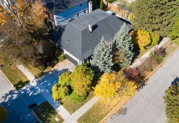 46 Caravan DR, Toronto C13, ON M3B 1N3