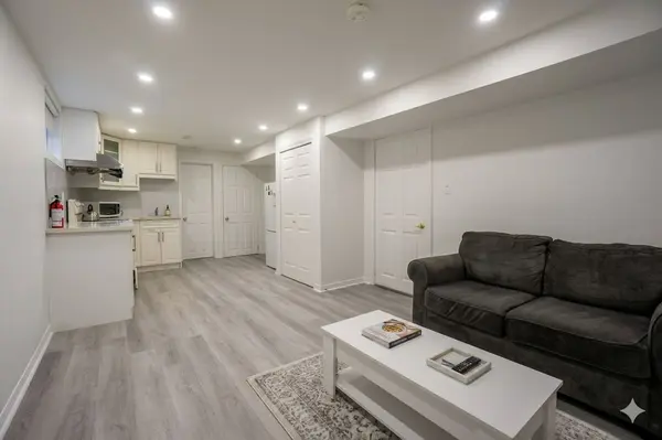 3 Evergreen CRES, Markham, ON L3T 5V8