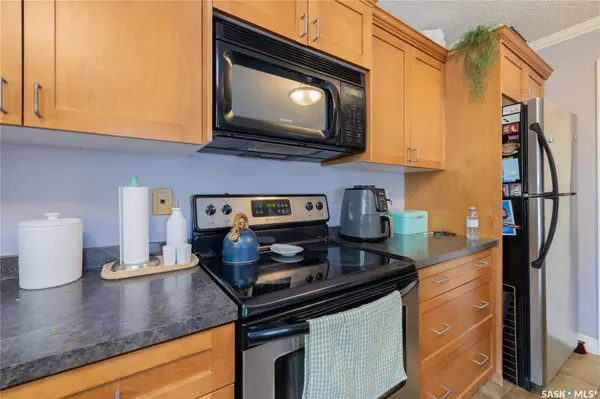 521 18th STREET W #202, Saskatoon, SK S7M 1C8