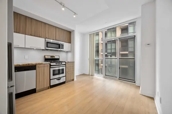 56 Annie Craig DR #302, Toronto W06, ON M8V 0C5