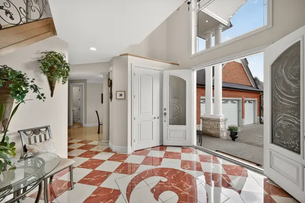 7222 Clayton WALK #2, London South, ON N6P 1W1