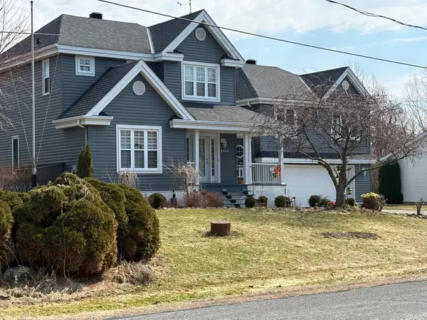 6123 MacBain ST, South Glengarry, ON K0C 1E0