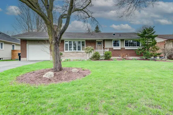 8 Bluejay RD, Woolwich, ON N3B 1J1