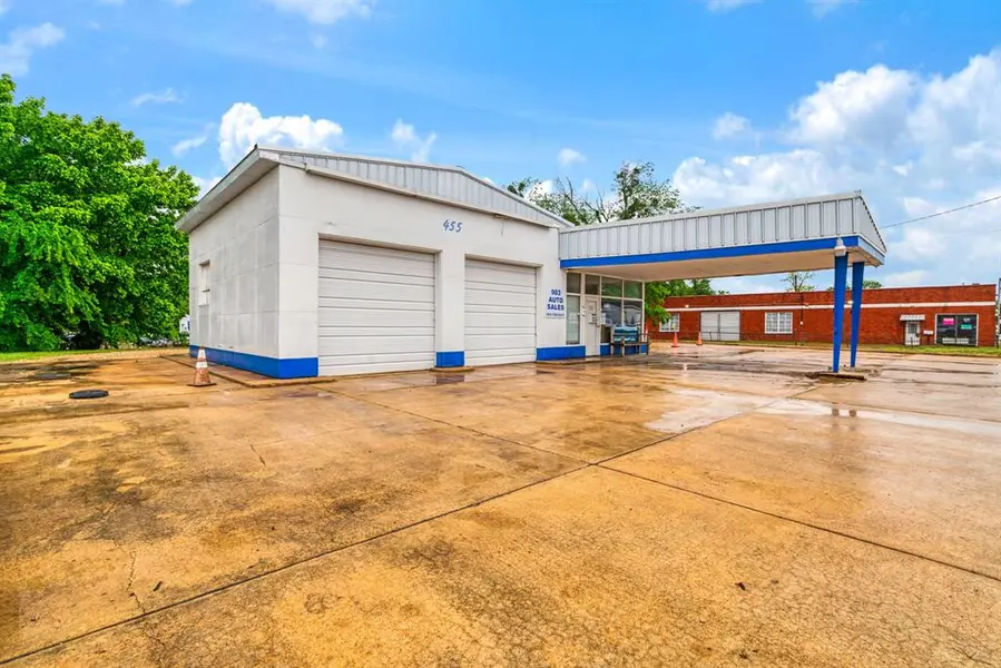 455 N Main St, Paris, TX 75460