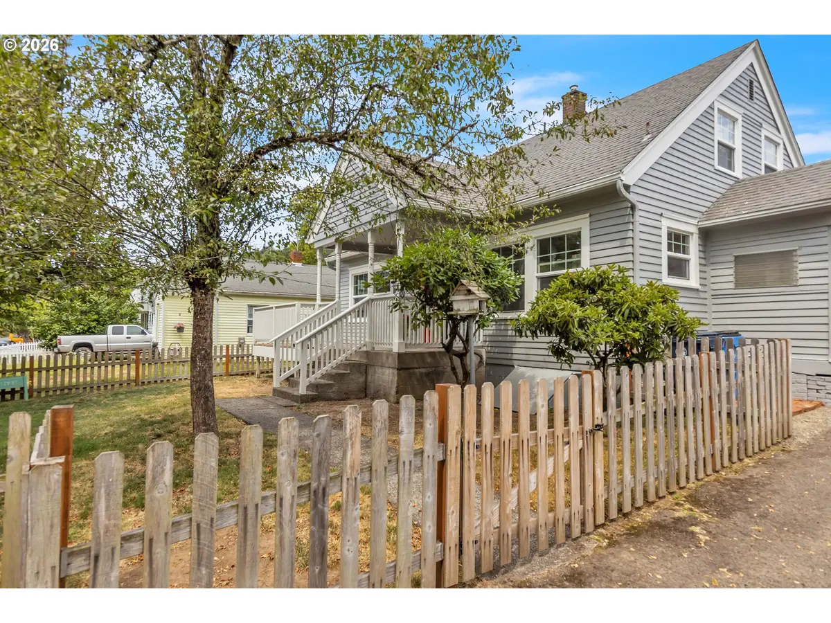 2219 SW 6TH AVE, Camas, WA 98607