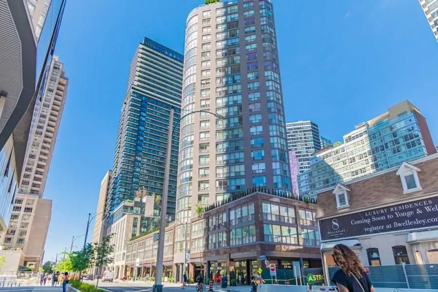 24 Wellesley ST W #513, Toronto C01, ON M4Y 2X6