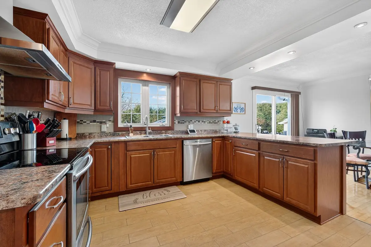 955 Lacroix RD, Clarence-rockland, ON K0A 2A0