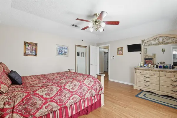 1519 Rocky Point Drive, Lewisville, TX 75077