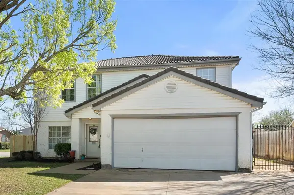 2700 Yorkfield Court, Arlington, TX 76001