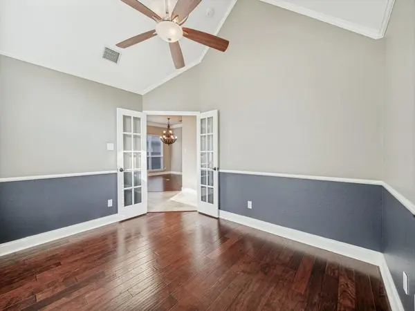 8605 Wellington Point Drive, Irving, TX 75063