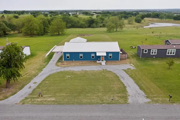 613 Kentucky Town Road, Whitewright, TX 75491