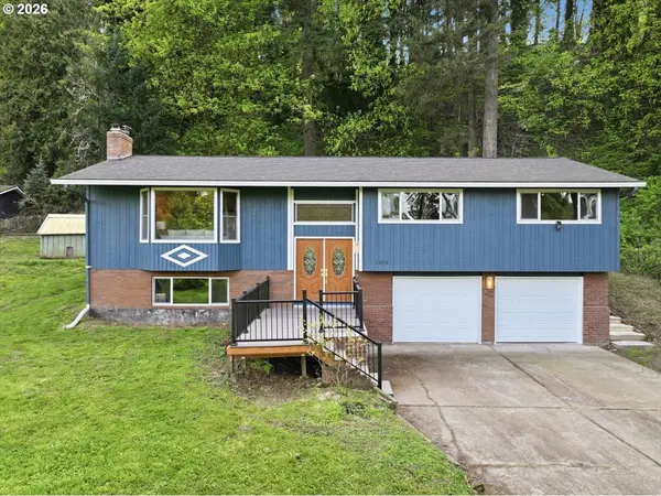 15010 CLACKAMAS RIVER DR, Oregon City, OR 97045