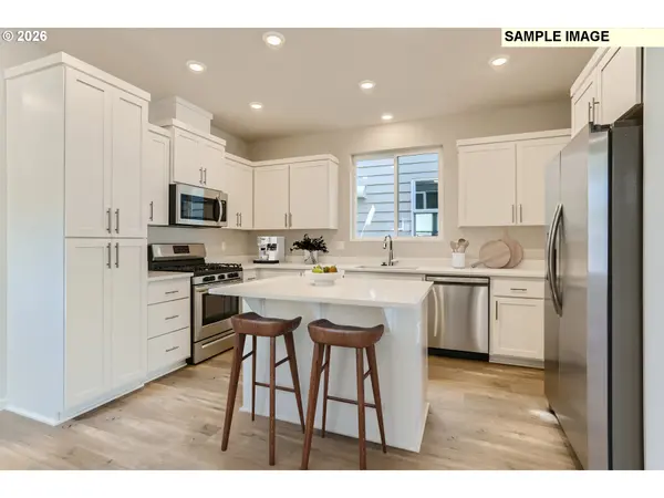 31887 NW TIMERIC DR, North Plains, OR 97133