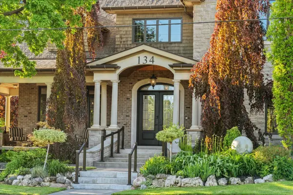 134 Front ST E, Whitby, ON L1N 1A1