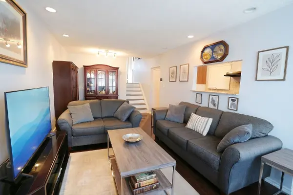 1391 Tatra DR, Pickering, ON L1W 1K7