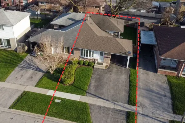 1391 Tatra DR, Pickering, ON L1W 1K7