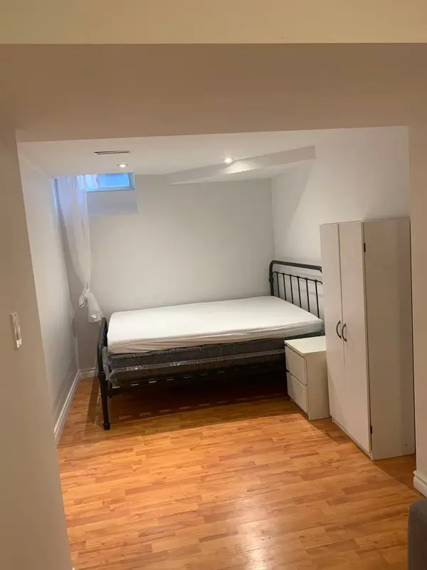 Address not disclosed, Vaughan, ON L4J 5W9