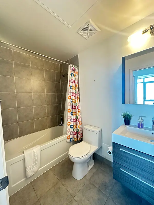 18 Rouge Valley DR W #703, Markham, ON L6G 0H1