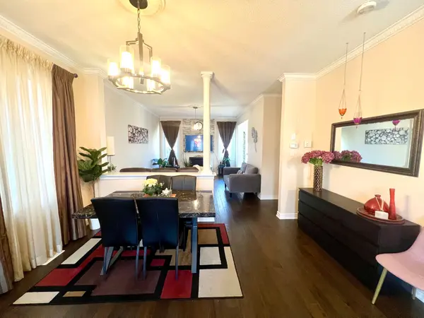 6 Mimosa ST, Markham, ON L6E 1E1