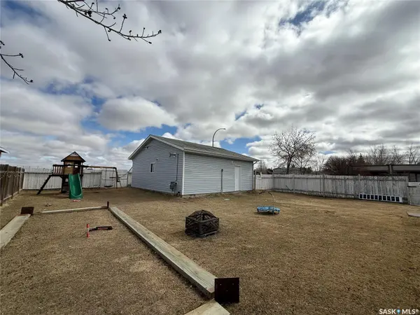 30 West ROAD, Kindersley, SK S0L 1S0