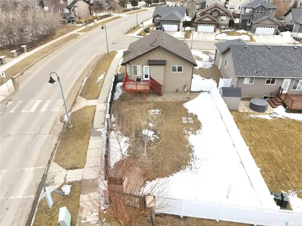 102 Whalley CRESCENT, Saskatoon, SK S7T 0H9