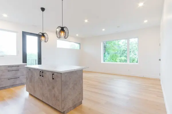 63 Lonborough AVE, Toronto W04, ON M6M 1X2