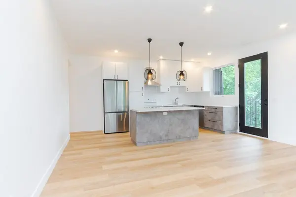 63 Lonborough AVE, Toronto W04, ON M6M 1X2