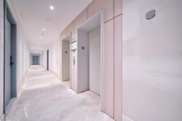 1063 Douglas Mccurdy Comm CIR, Mississauga, ON L5L 3H9