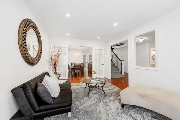 3655 Loyalist DR, Mississauga, ON L5L 4T6