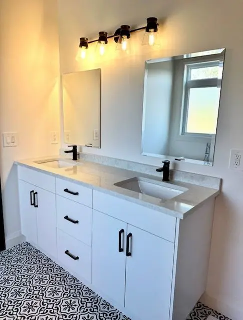 6 Mackenzie John CRES, Brighton, ON K0K 1H0