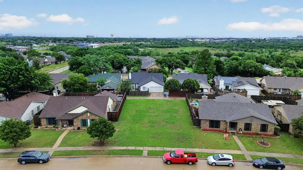 4361 Fryer Street, The Colony, TX 75056