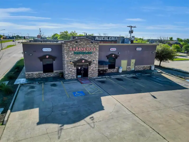 123 E Jefferson Street, Grand Prairie, TX 75051