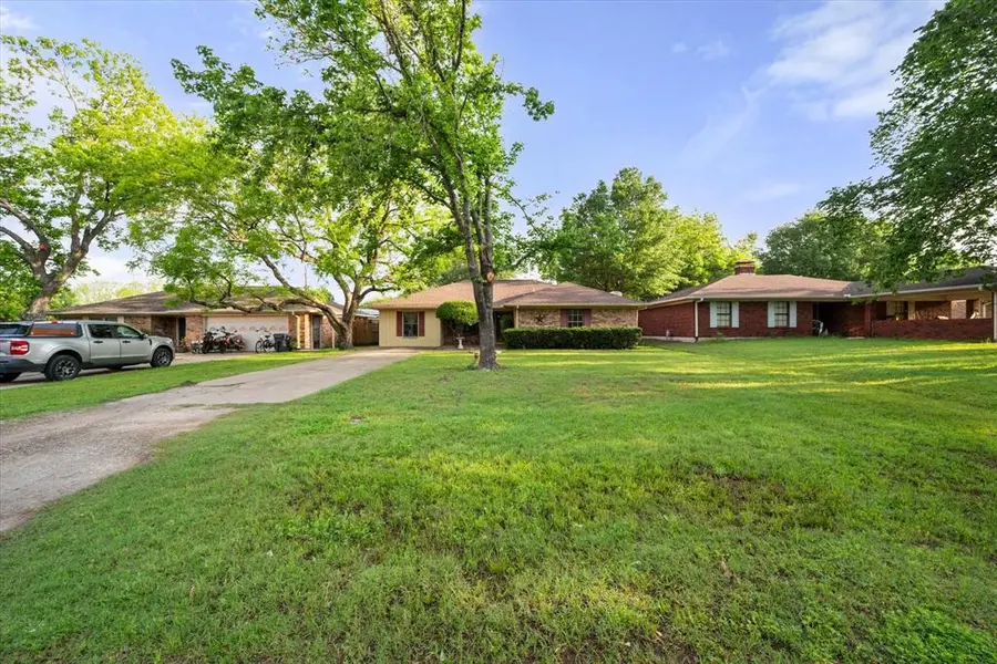 200 W Garrity Street, Corsicana, TX 75110