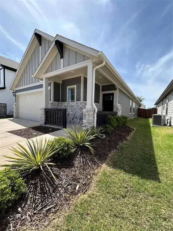 2003 Pine Stone Lane, Forney, TX 75126