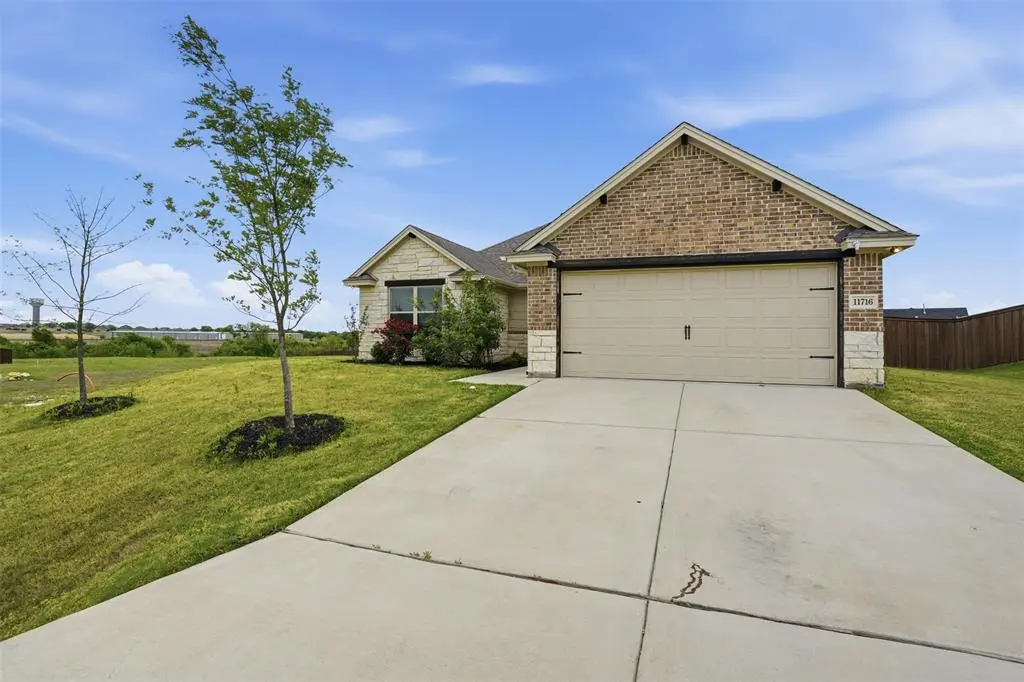 11716 Baycat Court, Godley, TX 76044