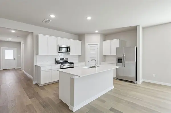 900 Crabapple Way, Alvarado, TX 76009