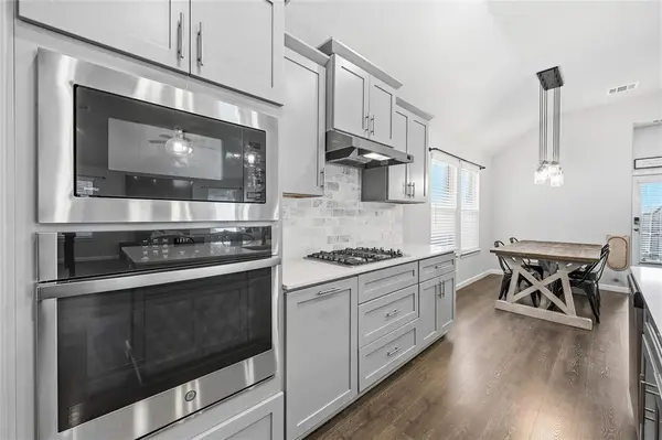 12448 Iveson Drive, Fort Worth, TX 76052