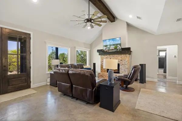 1445 Lakeside Drive, Bluff Dale, TX 76433