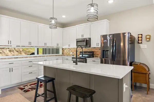 1445 Lakeside Drive, Bluff Dale, TX 76433