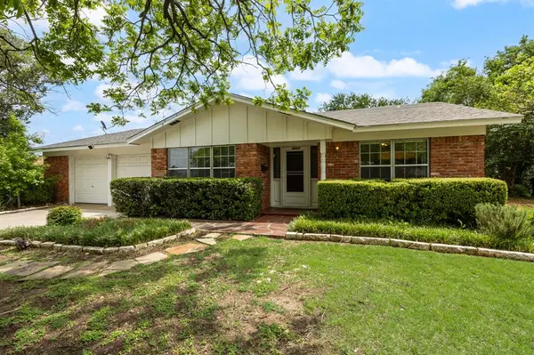 4605 Avoca Street, Fort Worth, TX 76132