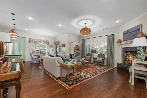 708 Northwood Road, Fort Worth, TX 76107