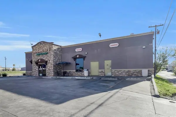 123 E Jefferson Street, Grand Prairie, TX 75051